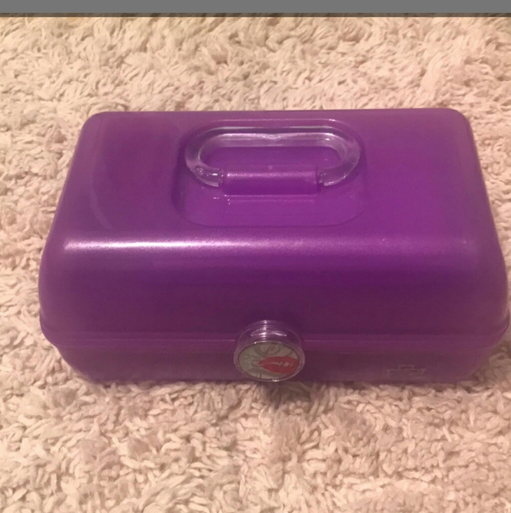 NWT Purple Caboodles